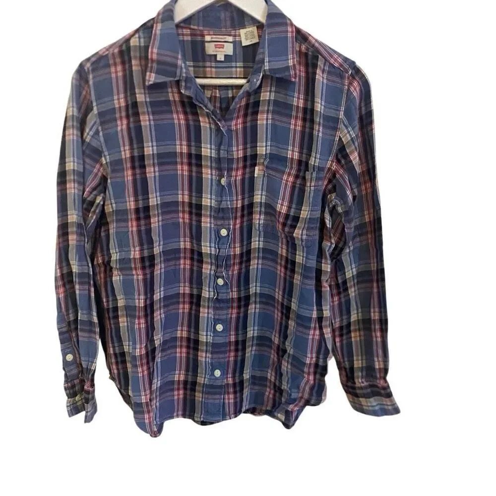 Levi’s boyfriend fit size large button down shirt, plaid blue red
